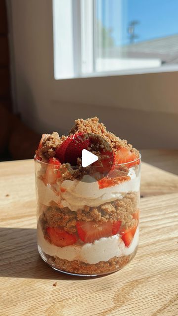 Emma Kula on Instagram: "I’m claiming these no bake strawberry cheesecake cups the dessert of the summer!!! 🍓🏆🍰

the combination of creamy cheesecake mousse, macerated fresh summer strawberries + BROWN BUTTER graham cracker crumbs (😩😮‍💨) is absolute perfection. these are the ideal lil single serve desserts to serve at a summer dinner party or celebration! I used crushed gluten free graham crackers and made my cheesecake mousse dairy free with @miyokoscreamery cashew cream cheese + coconut cream (but still used real butter for the graham crackers bc I’m just a girl ❤️). but you could also use a high quality vegan butter to keep these completely dairy free! either way they are diviiiiiine.

comment “strawberry” below to get a link to the full recipe DMed right to you 💌 ENJOY!

#summer No Bake Strawberry Cheesecake Cups, Cheesecake Dessert Cups, Strawberry Cheesecake Dessert, Strawberry Cheesecake Cups, Cheesecake In A Glass, Cashew Cream Cheese, No Bake Strawberry Cheesecake, Gluten Free Graham Crackers, Summer Dinner Party