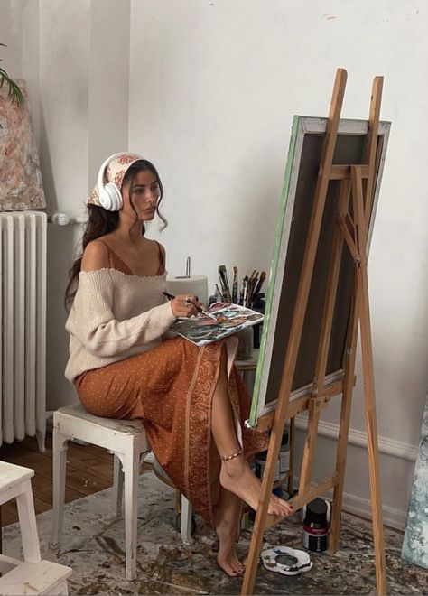 Daniella Jones, Painter Outfit, Painter Photography, Art Studio Room, Art Studio At Home, Photographie Inspo, All Day Everyday, Artist Outfit, Artist Aesthetic