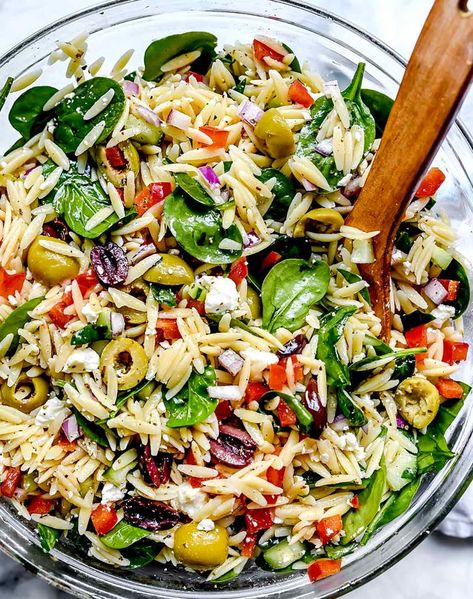 Lamb Side Dishes, Mediterranean Orzo Salad, Mediterranean Orzo, Orzo Salad Recipes, Bbq Salads, Spring Salad Recipes, Pastas Recipes, Pasta Alfredo, Lentil Dishes