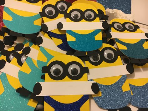 Minion Door decs #reslife #doordecs Minion Name Tags, Cute Ra Door Decs, Ra Door Decs College Resident Assistant, College Door Decs, Door Decs Ra, Minion Door, Door Name Tags, Res Life Door Decs, Dorm Door Decorations