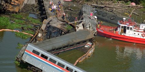 Deadliest Train Crashes in the U.S. Over the Past 25 Years Railway Accidents, Train Crash, Railroad Bridge, Amtrak Train, Railway Bridges, Train Truck, Train Wreck, Train Art, Crazy Train