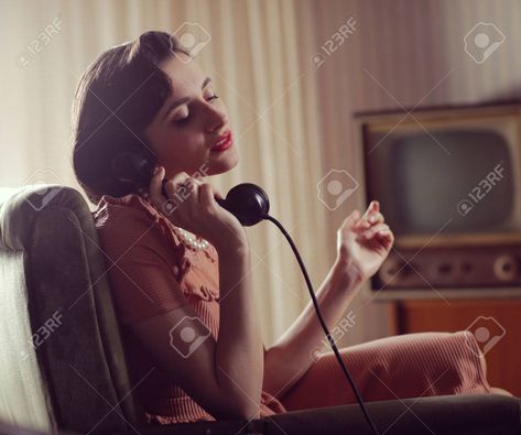 Vintage woman talking on retro phone at home Stock Photo - 23334189 Vintage Phone, Women Talk, Retro Phone, Talking On The Phone, Vintage Phones, Vintage Woman, Phone Art, Vintage Life, Phone Photography