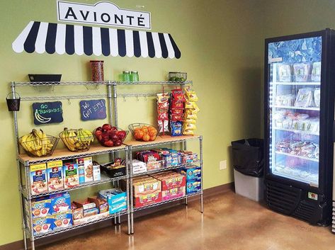 Breakroom - free snacks. - Avionte Staffing Software Office Breakroom Storage, Work Snack Station Ideas, Small Space Break Room, Teachers Lounge Snack Bar, Staff Snack Station, Work Snack Bar Ideas, Work Breakroom Ideas, Teacher Lounge Snacks, Office Snacks Ideas