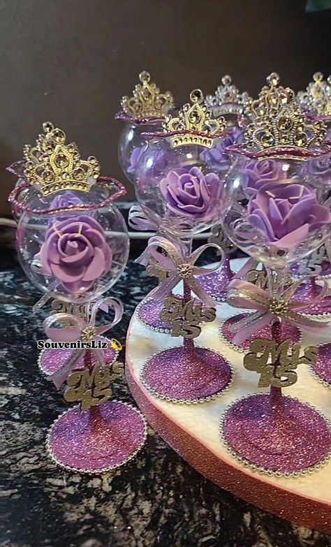 Party Centerpieces Diy, Quinceanera Centerpieces, Multimedia Arts, Baby Shower Crafts, Princess Theme, Diy Centerpieces, Party Centerpieces, Princess Wedding, Sweet Sixteen