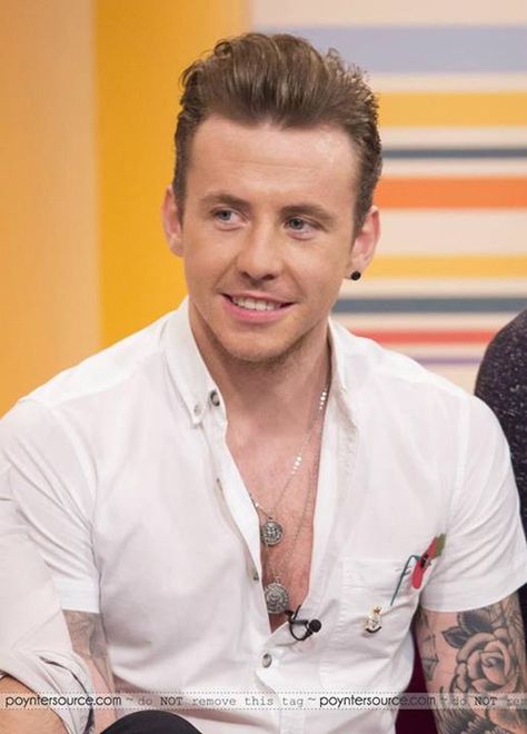 Danny jones from my favourite band McFly. I have loved him since I was 15!! Mcfly Band, Dougie Poynter, Tom Fletcher, Danny Jones, First Boyfriend, Alternative Music, Man Crush, Celebrities Male, Music Bands