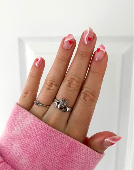 Pink And Red Swirl Nails, Heart Swirl Nails, Red Swirl Nails, Red Wedding Nails, Lines On Nails, Heart Nails, Valentines Nails, Square Nails, Wedding Nails