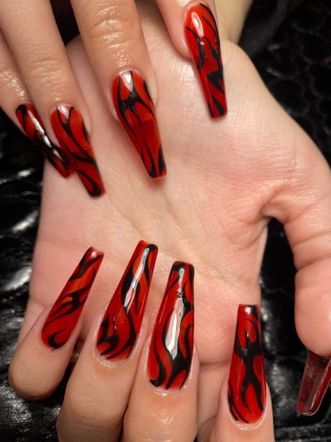 Dark Red And Black Nail Designs, Red And Black Coffin Nail Ideas, Red Witchy Nails, Black And Red Marble Nails, Red And Black Marble Nails, Unique Red Nails, Black And Red Nail Ideas, Nail Designs Red And Black, Simple Red And Black Nails