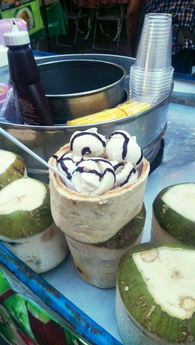 coconut ice cream in a coconut shell... A must have! Street food on bangkok... Bangkok Trip, Coconut Ice, Regional Food, Coconut Smoothie, Coconut Ice Cream, Street Market, Coconut Shell, Street Food, Bangkok