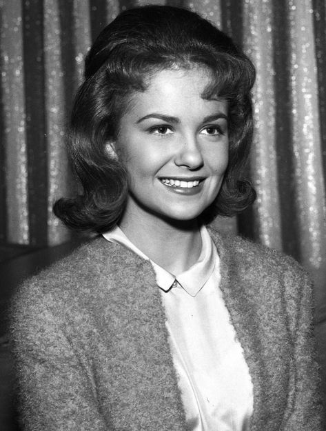 Ben Haggard, Shelley Fabares, The Donna Reed Show, Jane Asher, Nights In White Satin, Don Williams, The Lion Sleeps Tonight, Johnny Mathis, Jacqueline Bisset