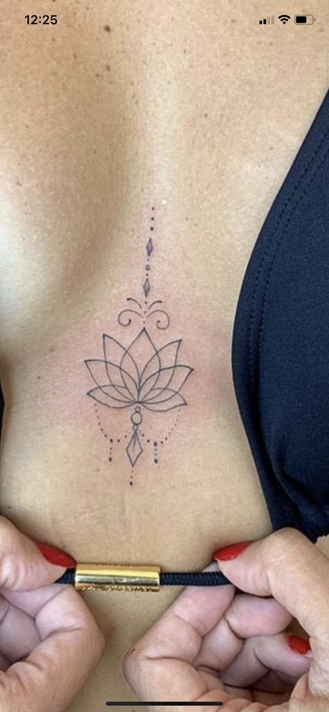 Tato Paha, Underboob Tattoo Designs, Tato Minimal, Hidden Tattoos, Small Pretty Tattoos, Petite Tattoos, Spine Tattoos For Women, Chest Tattoos For Women, Tato Lengan