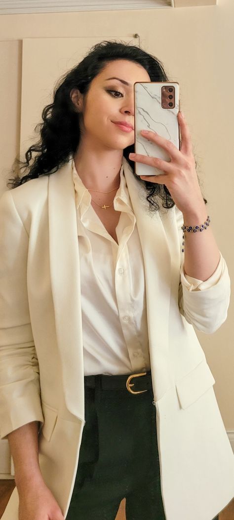 Womens Cream Blazer Outfit, Cream Shirt Outfit Women Work, How To Style A Cream Blazer Women, Cream Suit Jacket Outfit, Creme Shirt Outfits, Cream Colour Suits For Women, Cream Blazer Outfits For Women Work, Tan Blazer Professional Outfits Women, Fitted Cream Blazer For Work