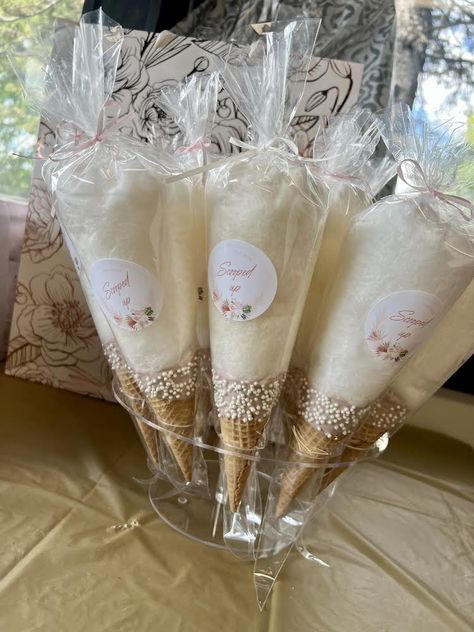 Cotton candy bridal shower favors/treats. Boho, vintage rose, sprinkles, and waffle cones! Cotton Candy At Wedding Reception, Cotton Candy Bar, Cotton Candy Christmas, Cotton Candy Cones, Cotton Candy Favors, Cone Ideas, Bridal Shower Drinks, Candy Business, Cotton Candy Cone