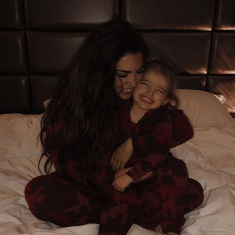 Best Friends Brother, Filmy Vintage, Future Mommy, Moms Goals, Mommy Goals, Dream Family, Foto Baby, Future Mom