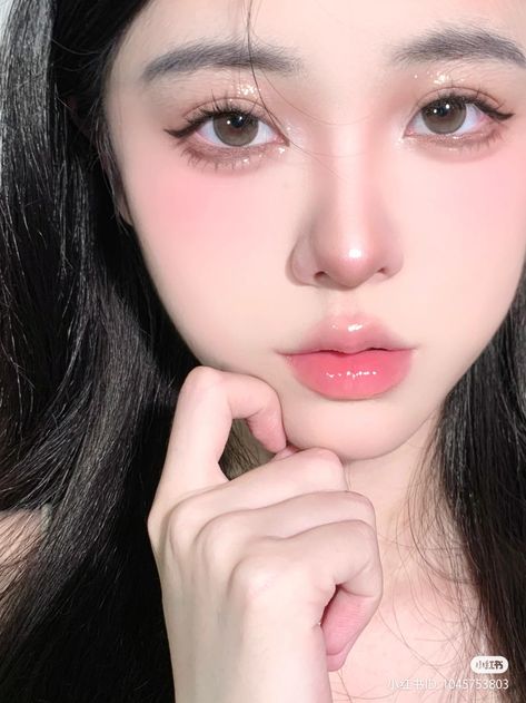 Douyin Makeup Blush Placement, Colourful Douyin Makeup, Douyin Warm Tone Makeup, Douyin Colorful Makeup, Douyin Makeup Picture, Pink Makeup, K Beauty, Glow Up?, Natural Makeup