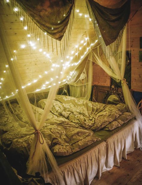 Elven Interior Design, Elf Bedroom Ideas, Fantasy Forest Bedroom, Hufflepuff Inspired Bedroom, Hobbit Bedroom Ideas, Elvish Bedroom, Elf Furniture, Elven Decor, Josie Aesthetic