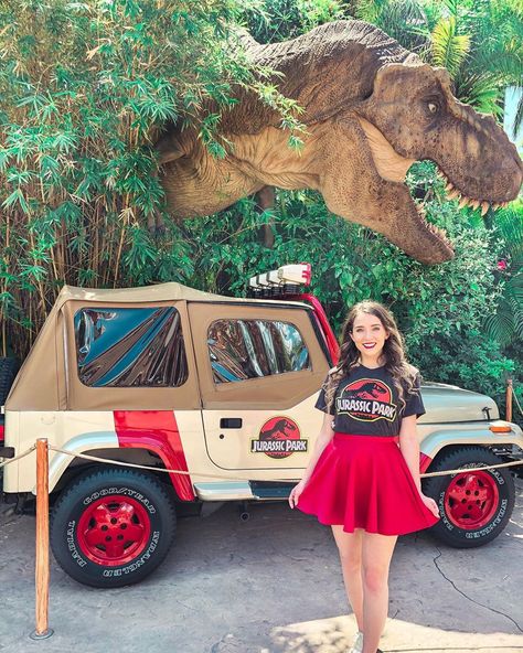 Universal Studios Outfit Jurassic Park, Jurassic Park Outfit Ideas, Jurassic Park Outfit Women, Universal Bound Outfits, Jurassic World Outfit, Jurassic Park Outfit, Universal Outfit Ideas, Orlando Outfits, Universal Studios Jurassic Park