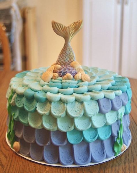 Buttercream Mermaid Cake, Mermaid Cake Buttercream, Mermaid Barbie Cake, Mermaid Smash Cake, Mermaid Birthday Cake Ideas, Mermaid Cake Ideas, Mermaid Birthday Cake, Little Mermaid Cakes, Mermaid Theme Birthday Party