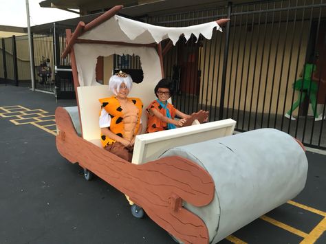 Flintstones car Flintstones Car Diy, Halloween Trunk Or Treat Ideas, Halloween Trunk Or Treat, Trunk Or Treat Ideas, Planning Events, Halloween Crafts Preschool, Car Diy, Fall Fest, About Halloween