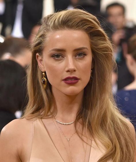 Facial Mapping, Amber Heard Hair, Voice Of God, Amber Heard, Emily Ratajkowski, Almost Perfect, Kate Moss, Real Women, Kendall Jenner