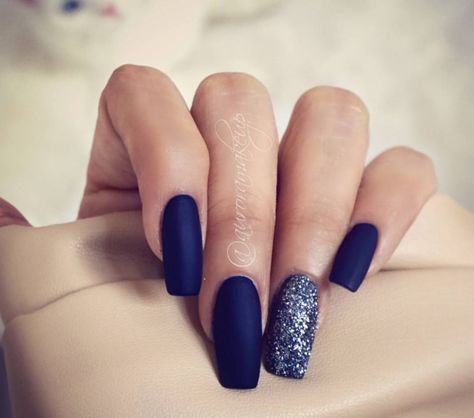 💙 this color!!!😍 Matte Nails Glitter, Blue Matte Nails, Blue Nail Art Designs, Navy Nails, Dark Blue Nails, Solid Color Nails, Matte Nail, Matte Nails Design, Blue Nail Art