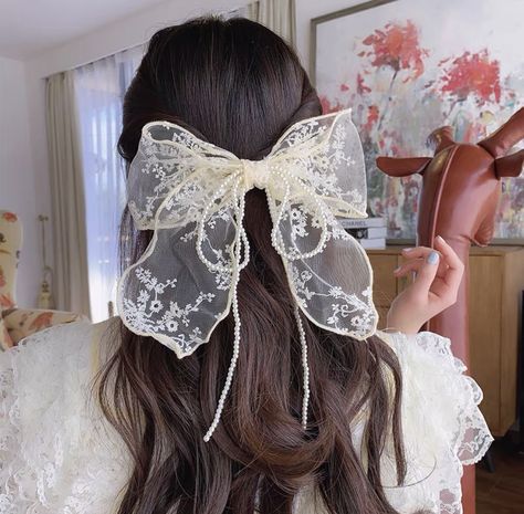 Diy Hair Scrunchies, Buat Pita, Makeup Hacks Beauty Secrets, Hair Ribbon, Diy Hair Bows, Diy Bow, Diy Hair Accessories, White Bow, Drop Ship