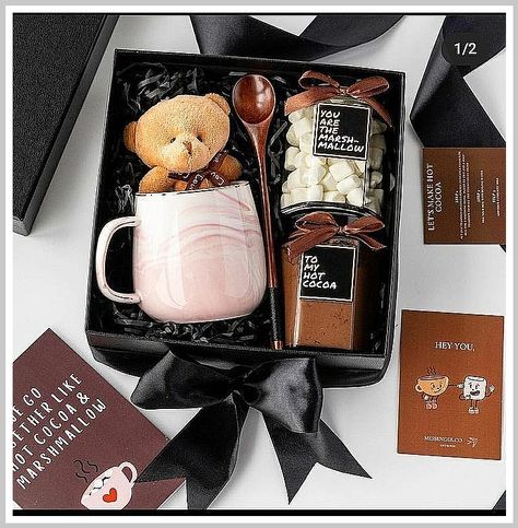 Coffee Gift Basket - Realize how smart consumers are really experiencing without drowning in all the products available. Click and find out IMMEDIATELY! Holiday Gifts 2023, Gift Box For Men Ideas, Birthday Gift Box Ideas For Men, Coffee Box Gift Ideas, Giveaway Basket Ideas, Gift Box For Men Birthdays, Hot Chocolate Gift Ideas, Gift Boxes Ideas, Christmas Gift Box Ideas