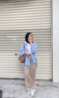 Outfit For Class College Hijab, Outfit To Class College, Class Outfits Hijab, Class Outfit College Hijab, Beige Pants Outfit Hijab, Hijabi College Outfits, Class Outfit College, Outfit Hijab Ideas, Hijab Fashion Summer