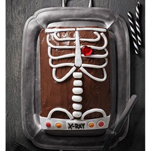 X Ray Vision Pictures, Photos, and Images for Facebook, Tumblr, Pinterest, and Twitter Cake Plates Diy, Halloween Cakes Easy, Halloween Cake Recipes, Pasteles Halloween, Spooky Cake, Halloween Cake Decorating, Fake Pumpkins, Halloween Potions, Halloween Chocolate