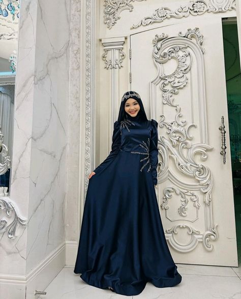 Hijabi Aesthetic, Hijab Girl, Gowns Wedding, Ball Gowns Wedding, Hijab Style, Hijab Fashion, Wedding Gowns, Ball Gowns, Sewing