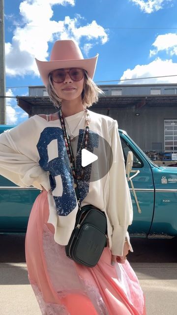 HUNTER PREMO on Instagram: "Quick GRWM this morning. Having fun playing and exploring my personal style 🩷 https://liketk.it/4CCBE" Hunter Premo, My Personal Style, April 3, Having Fun, This Morning, Personal Style, On Instagram, Instagram