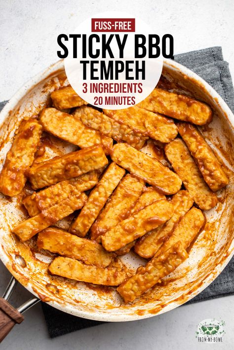 Bbq Tempeh, How To Cook Tempeh, Vegan Tempeh, Vegetarian Barbecue, Tempeh Recipes, Veggie Skewers, Diner Recept, Easy Holiday Recipes, Sour Taste