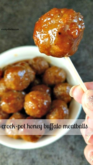 Make these sweet and spicy Crock-Pot Honey Buffalo Meatballs for your next party or get-together! Just a few simple ingredients dumped in the slow cooker. So EASY! Honey Buffalo Meatballs Crock Pot, Honey Buffalo Meatballs, Honey Meatballs, Sweet And Spicy Meatballs, Meatball Dish, Buffalo Meatballs, Smores Dessert, Spicy Meatballs, Bowl Party Food