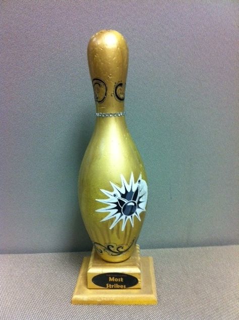 Bowling Pin Trophy Most Strikes Bowling Trophy Ideas, Bowling Prizes, Bowling Decorations, Bowling Centerpieces, Diy Bowling Pins, Bowling Crafts, Homemade Trophies, Bowling Fundraiser, Bowling Ideas