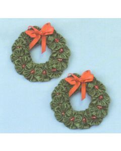 Crochet Wreath Ornament, Christmas Tree Paper Craft, Christmas Crafts Sewing, Hook Rug Kits, Wreath Ornaments, Christmas Fabric Crafts, Crochet Wreath, Latch Hook Rug, Latch Hook Rug Kits