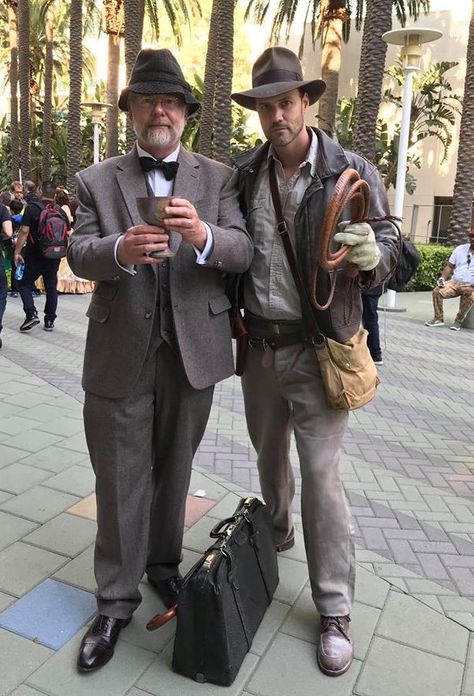 WonderCon 19 2019 Saturday Dr Henry Walton Jones Sr with Junior and Holy Grail. Sean Connery cosplay costume Harrison Ford dad father Indiana Jones Halloween Costume, Indiana Jones Halloween, Henry Jones Jr, Henry Jones, Western Costumes, Awesome Sauce, Lights Camera Action, Sean Connery, Harrison Ford