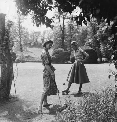 Croquet Party, Vintage Croquet, Pastel Academia, Vintage Garden Parties, Lawn Bowls, Vintage Gardening, Summer Printables, Cecil Beaton, 1950 Vintage