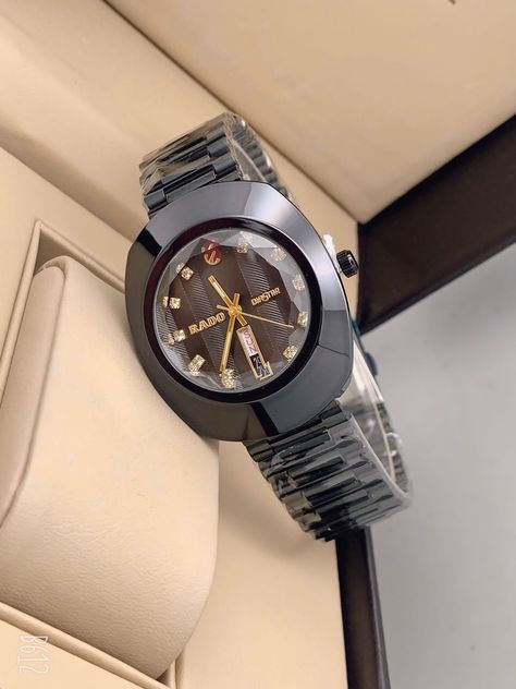 Rado Watch Men, Rado Watch, Watch Photography, Mens Luxury, Ladies Watch, Michael Kors Watch, Vintage Watches, Luxury Jewelry, Photography Ideas