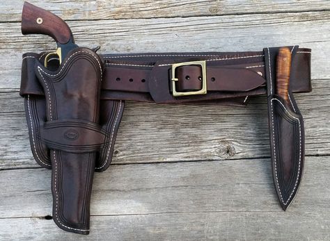 Mexican Loop Holster with matching Cartridge Belt and Knife Sheath Knife Pocket Belt, Leather Belt Knife Sheath, Knife Sheath Belt, Belt Knife Sheath, Cowboy Holster Belt, Cowboy Knife And Sheath, Gunslinger Belt, Knife Holsters, Diy Holster