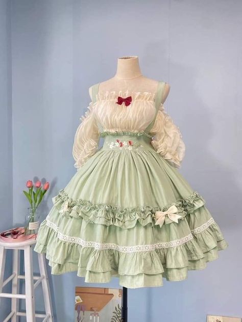 Gaun Abad Pertengahan, Old Fashion Dresses, Kawaii Fashion Outfits, Fairytale Dress, Fashion Mistakes, Kawaii Clothes, Really Cute Outfits, Fancy Outfits, Lolita Dress