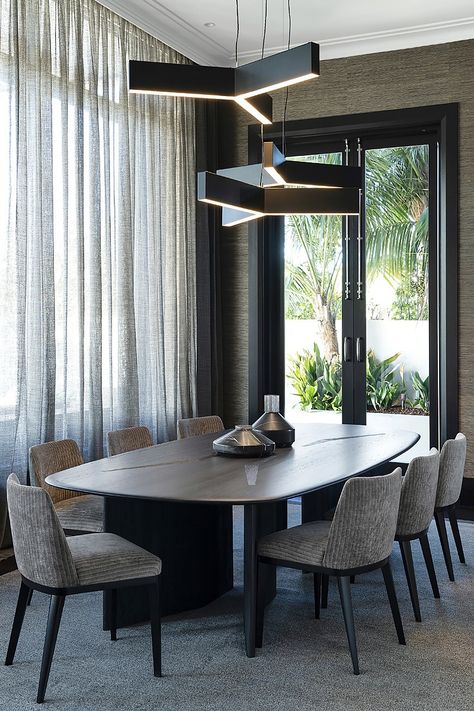 Australian Designer Christian Lyon Balances Maximalism and Minimalism in a Home in Perth - Galerie Curved Kitchen Island, Minimal Decoration, Bed Side Rug, High Tables, Dining Area Design, Expensive Homes, Daily Day, Antique Dining Tables, Soft Palette