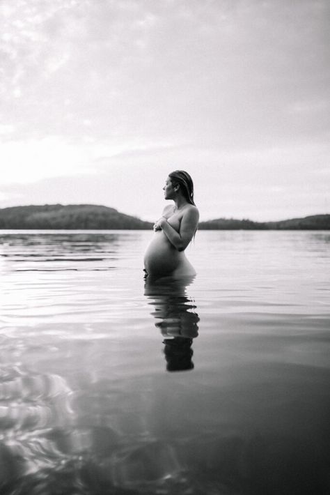 Water Maturity Photoshoot, Maternity Photos Inspiration, Pregnant Water Photoshoot, Black And White Beach Maternity Shoot, Water Maternity Photography, Maternity Photo Shoot Water, Maternity Water Shoot, Wet Maternity Photoshoot, Water Maternity Photoshoot