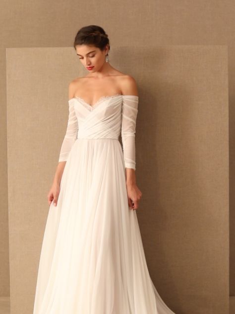 Wtoo Miles gown BHLDN wedding dress currently for sale at 33% off retail. Watters Bridesmaid Dresses, Wtoo By Watters, Bhldn Wedding Dress, Bhldn Wedding, By Watters, Civil Wedding Dresses, White Wedding Dress, Dresses 2020, Lace Bridal