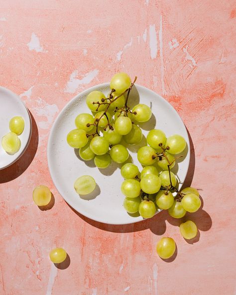 i know i posted grapes the other day but they need another moment 🍇👌 . . . . . . . #foodphotography #foodphotographer #pinkandgreen #foodstyling #vancouverfoodie #vancouverfoodphotographer #vancouvervegan #grapes #pinkandgreen #pink #green #greengrapes #summer2024 #foodstylingandphotography #vancouvervegan #veganvancouver #photography #foodphotooftheday #foodphotoaday Veggie Photography, Grape Photography, Green Grapes Aesthetic, Green Grapes, Photo A Day, Photographing Food, Commercial Design, Food Styling, Pink And Green