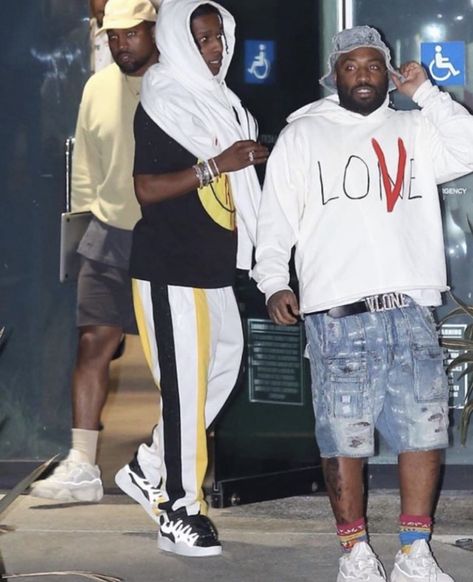 Asap Bari, Lord Pretty Flacko, Pretty Flacko, Rapper Outfits, Asap Rocky, Pretty Style, Mens Joggers, Hip Hop Fashion, Bari