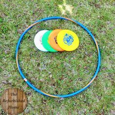 Fun outdoor games for kids - hula hoop frisbee game Fun Outdoor Games For Kids, Hula Hoop Games, Yard Games For Kids, Outdoor Camping Games, Frisbee Games, Backyard Games Kids, Olympic Games For Kids, Survivor Games, Outdoor Yard Games