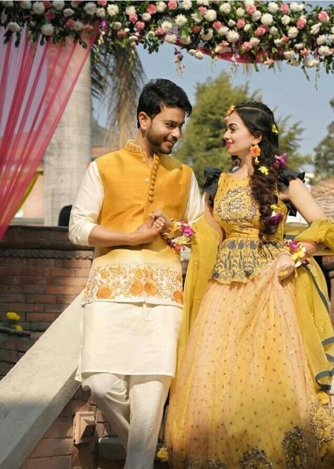 Groom Pithi Outfit, Haldi Ceremony Outfit For Groom Indian, Groom Indian Haldi Outfits, Haldi Groom Dress, Pithi Outfit For Groom, Grooms Haldi Outfit, Outfit For Haldi Function For Men, Haldi Dress Groom, Groom Outfit For Haldi