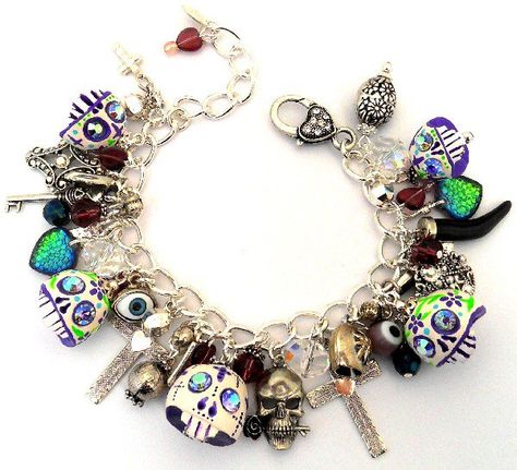 Skull Charm Bracelet, Carved Porcelain, Diy Skulls, Day Of The Dead Skull, Miscellaneous Items, Themed Jewelry, Day Of The Dead, Charm Bracelets, The Dead