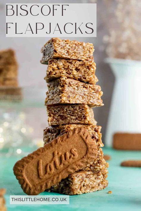 Lotus Biscoff Flapjacks - Quick and Simple Recipe Flapjacks Recipe, Chocolate Flapjacks, Flapjack Recipe, Biscoff Biscuits, Biscoff Cookie Butter, Biscoff Spread, Lotus Biscoff, Filled Cookies, Golden Syrup