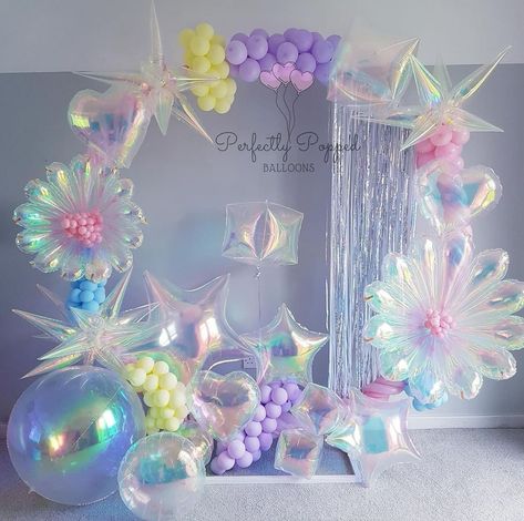 Iridescent Party, Birthday 30, Butterfly Balloons, Magic Birthday, Beautiful Balloons, 40 Birthday, Mermaid Party Decorations, Events Ideas, Round Balloons