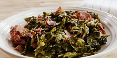 Best Low Country Collard Greens Recipe - How To Make Low Country Collard Greens Frozen Collard Greens, Canned Collard Greens, Southern Style Collard Greens, Southern Collard Greens, Collard Greens Recipe, Turnip Greens, Southern Cooking, Collard Greens, Smoked Turkey